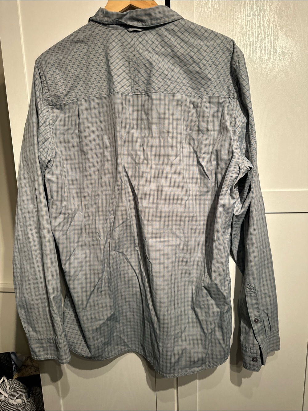 Toad&Co Insect Shield Gray Mini Check Pattern Button Down Shirt - Picture 5 of 5